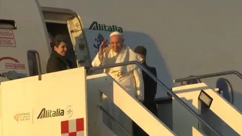 El papa Francisco emprendió su viaje a Chile y Perú El papa Francisco emprendió su viaje a Chile y Perú