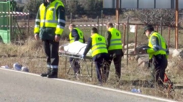 Encuentran el cuerpo de una joven de 17 años en la cuneta de la M-117 con signos de atropello