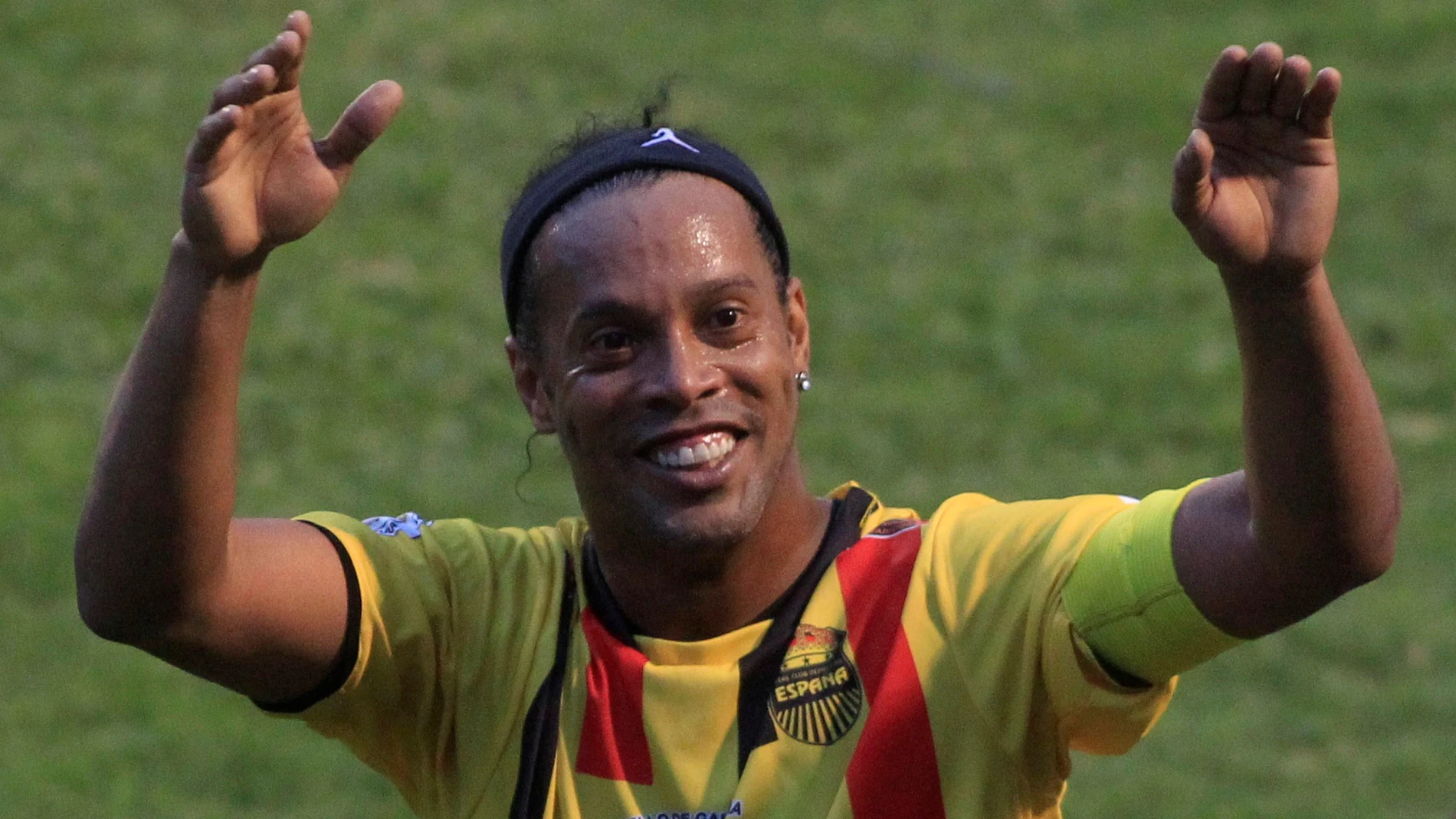 Ronaldinho, durante un partido Ronaldinho, durante un partido