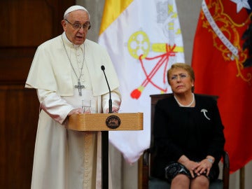 Papa Francisco y Michelle Bachelet