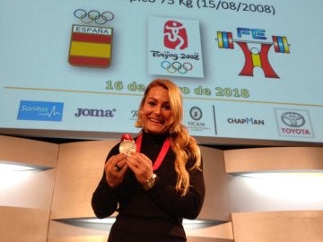 Lydia Valentín, con la medalla de plata de los Juegos Olímpicos de Pekín