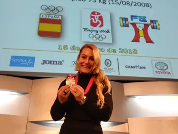 Lydia Valentín, con la medalla de plata de los Juegos Olímpicos de Pekín Lydia Valentín, con la medalla de plata de los Juegos Olímpicos de Pekín