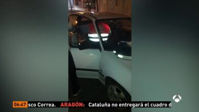 Una mujer da a luz en su coche en la puerta del centro de salud de la localidad sevillana de San Juan de Aznalfarache
