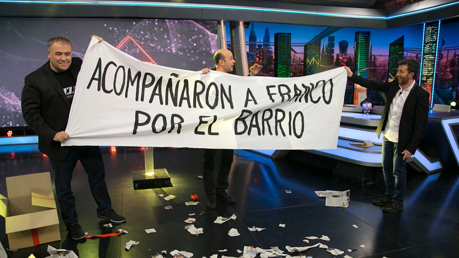 El m&eacute;todo infalible de Jandro para que los medios elijan la misma noticia del d&iacute;a