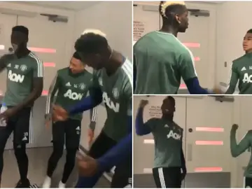 Pogba y Lingard ensayan su nuevo saludo Pogba y Lingard ensayan su nuevo saludo