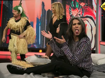 El Monaguillo crea la versión japonesa del baile Zaouli de Mónica Cruz El Monaguillo crea la versión japonesa del baile Zaouli de Mónica Cruz