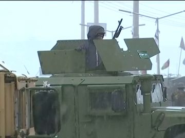 Al menos once soldados afganos y cuatro terroristas han muerto en un ataque suicida en Kabul Al menos once soldados afganos y cuatro terroristas han muerto en un ataque suicida en Kabul