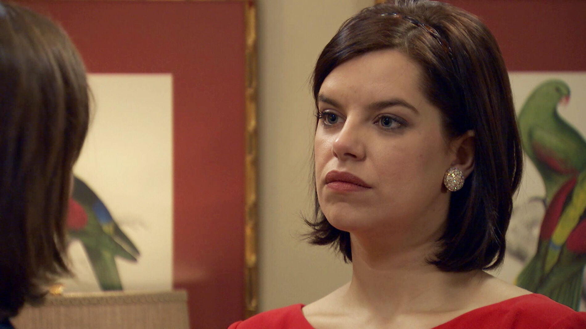 Raquel se presenta en casa de Marta: "Diego sigue enamorado de usted"