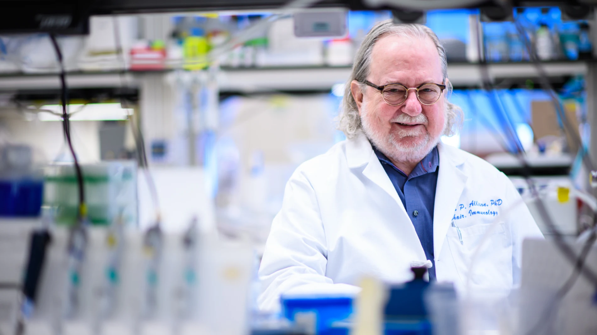 La primera inmunoterapia contra el cancer premio Fundacion BBVA en Biomedicina La primera inmunoterapia contra el cancer premio Fundacion BBVA en Biomedicina