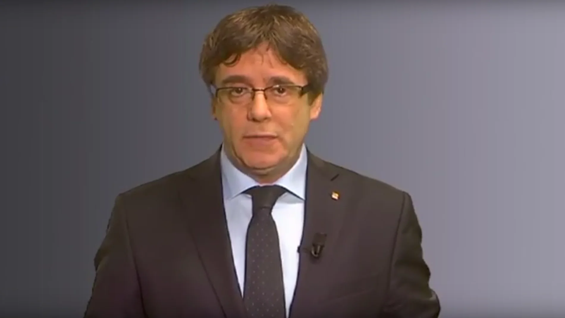 Puigdemont difunde un mensaje en redes sociales Puigdemont difunde un mensaje en redes sociales
