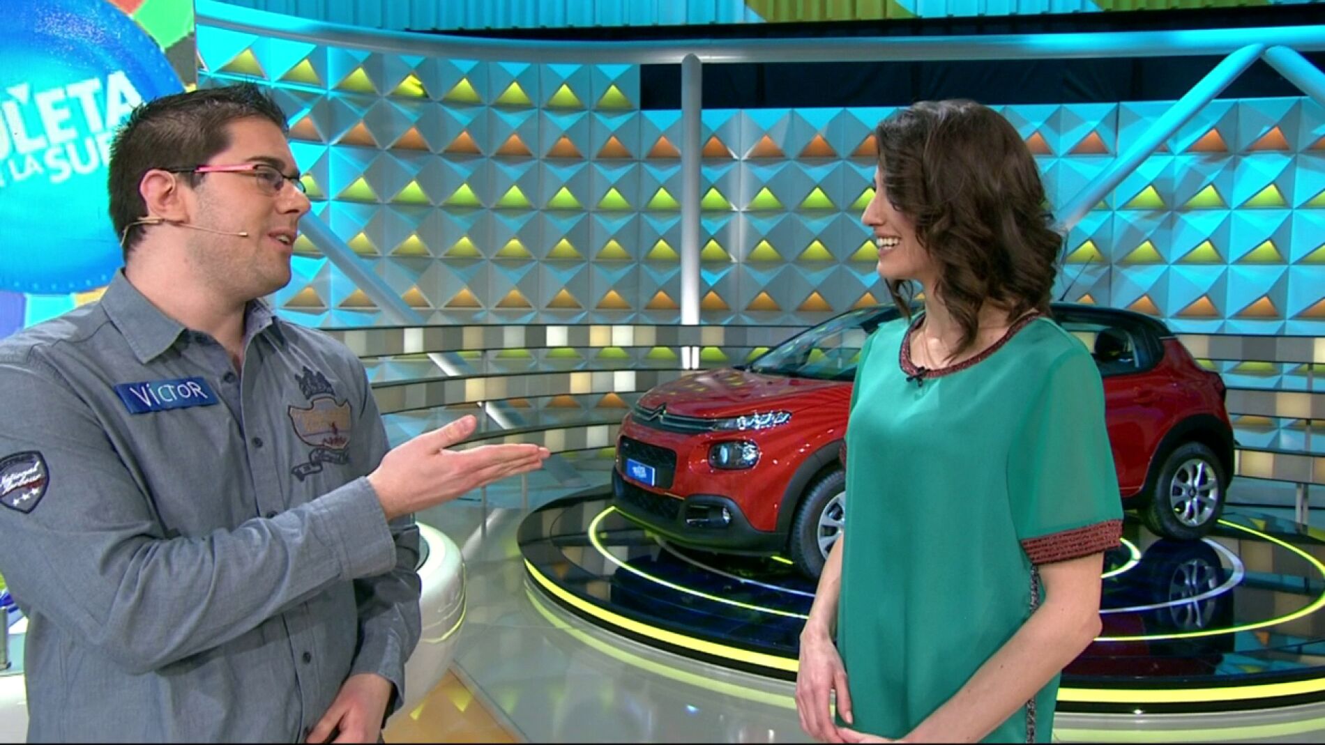 La bonita canci&oacute;n que V&iacute;ctor le ha dedicado a Laura Moure