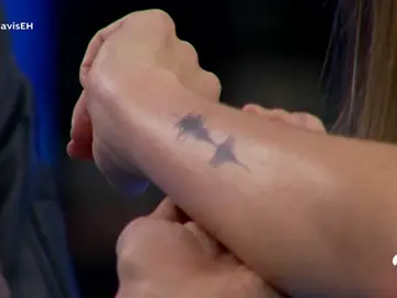 Crean el tatuaje sonoro, capaz de emitir sonidos a través de una gráfica musical Crean el tatuaje sonoro, capaz de emitir sonidos a través de una gráfica musical