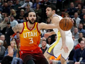 Ricky Rubio, en acción ante los Warriors