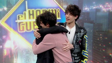 La emotiva despedida de Pablo Motos a Javier Calvo y Javier Ambrossi en su visita a 'El Hormiguero 3.0'