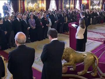 El Rey Felipe VI agradece el apoyo internacional "sin fisuras" a España ante la crisis catalana El Rey Felipe VI agradece el apoyo internacional "sin fisuras" a España ante la crisis catalana