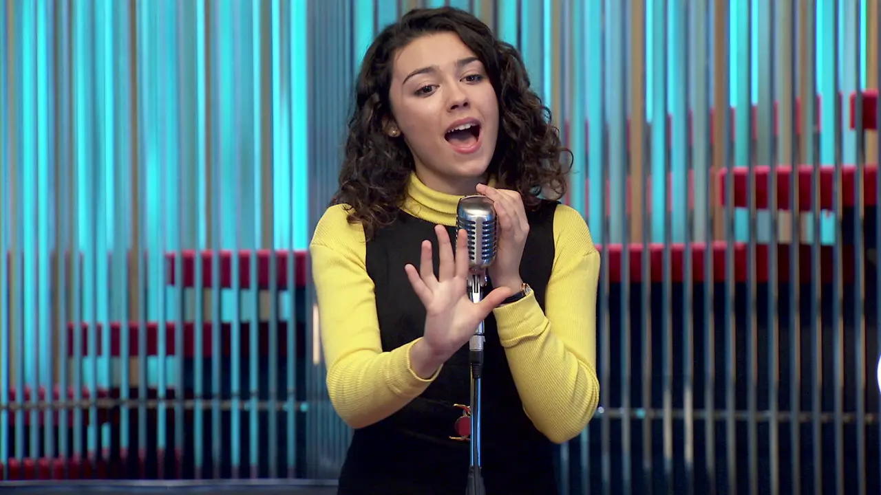 Charo, maravillada con la voz de Belén Tuñón