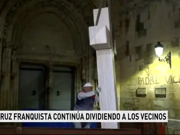 Los defensores de la cruz de Callosa de la Cruz están dispuestos a sufragar su recolocación Los defensores de la cruz de Callosa de la Cruz están dispuestos a sufragar su recolocación