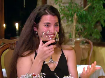 Sheyla y Carolyne finalizan su luna de miel con una cena sincera y romántica  Sheyla y Carolyne finalizan su luna de miel con una cena sincera y romántica