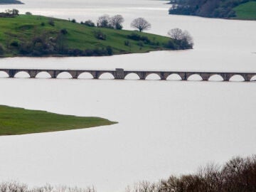 Embalse del río Ebro