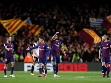 Luis Suárez celebra su gol ante el Valencia Luis Suárez celebra su gol ante el Valencia
