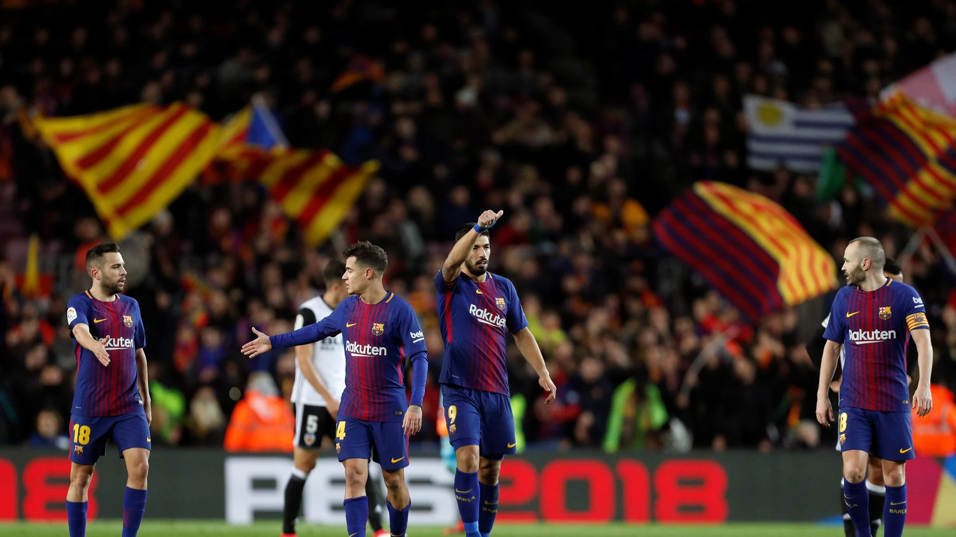Luis Suárez celebra su gol ante el Valencia Luis Suárez celebra su gol ante el Valencia