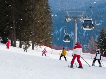 Alerta por la falta de nieve en las pistas de esqu&iacute;