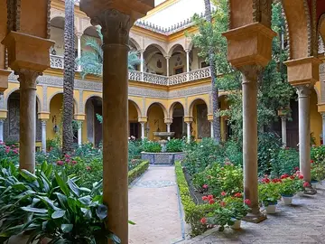 Jardines del Palacio de Dueñas Jardines del Palacio de Dueñas
