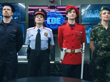 Ximo, Berta, Josemari y Elena uniformados Ximo, Berta, Josemari y Elena uniformados