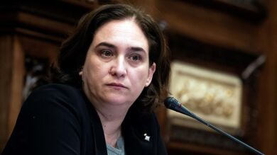 El Ayuntamiento de Barcelona pide trasladar a los presos soberanistas a cárceles catalanas