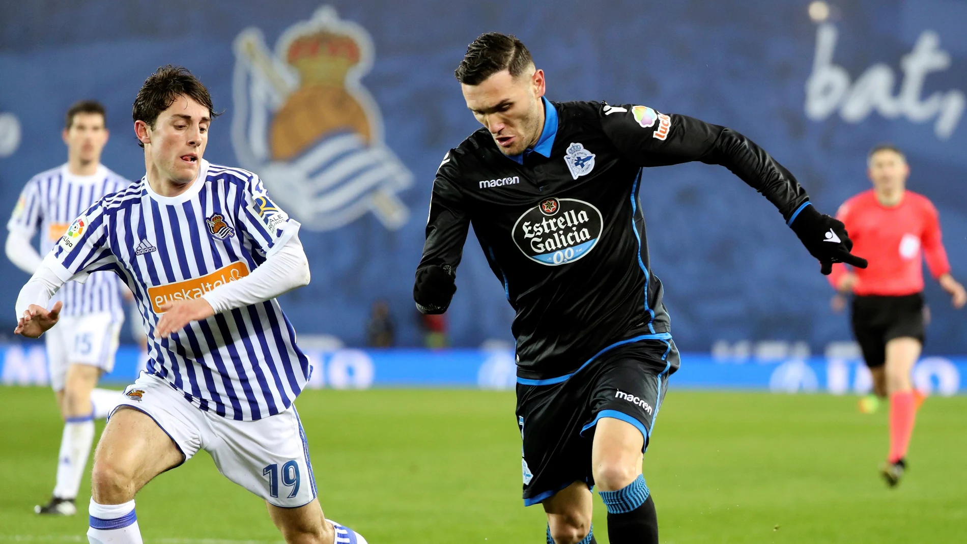 Lucas Pérez, durante el partido contra la Real Sociedad Lucas Pérez, durante el partido contra la Real Sociedad