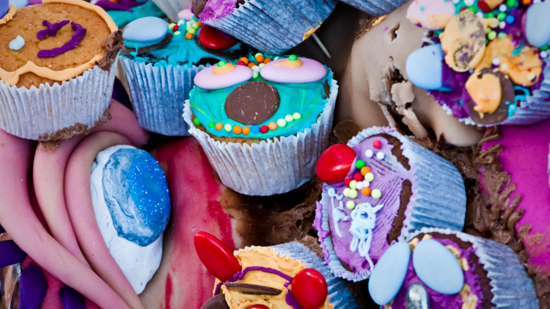 Dulces y comida grasienta, los imprescindibles tras una noche de borrachera