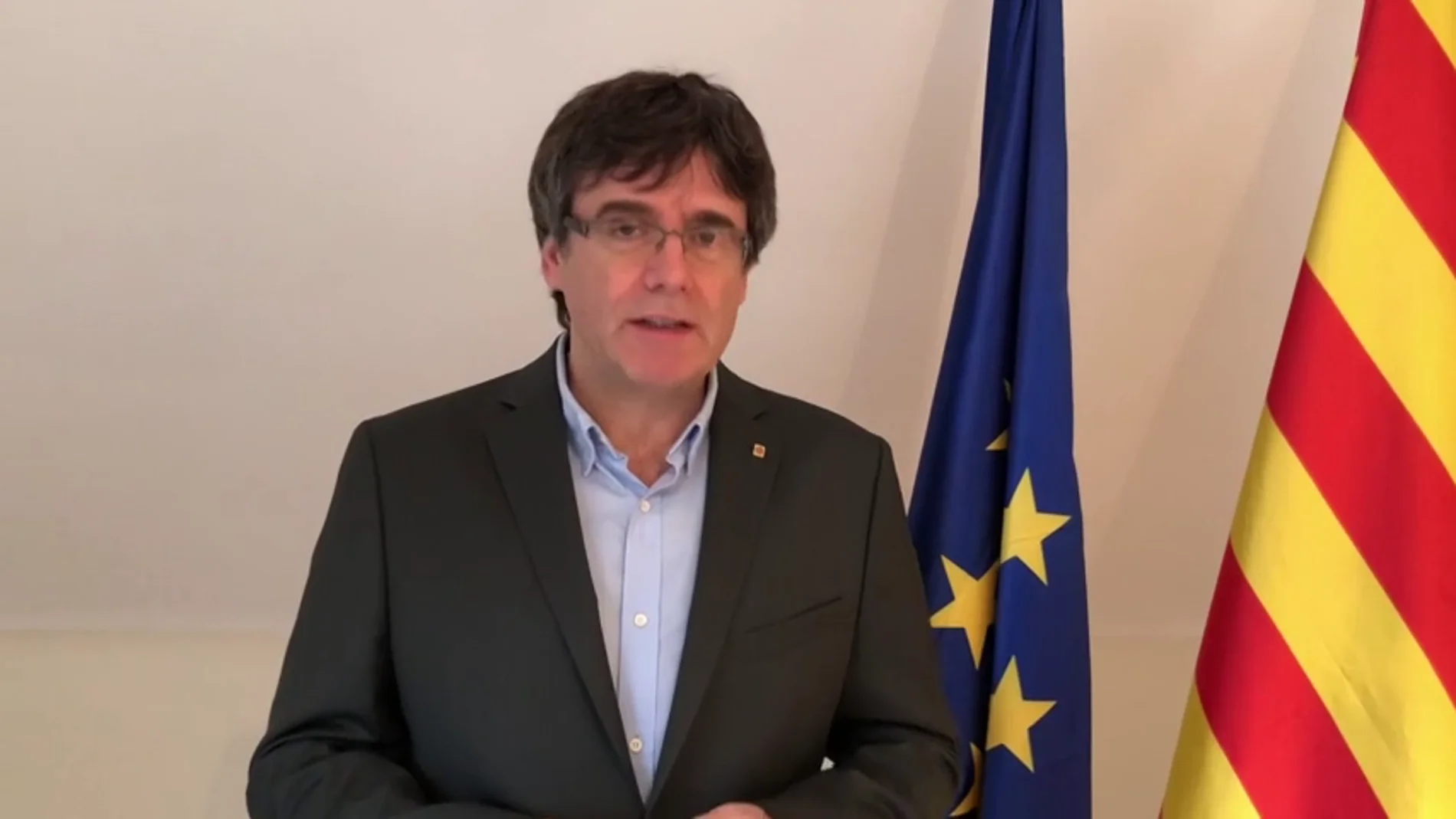 Puigdemont: "No desfalleceré, por más dificultades que haya" Puigdemont: "No desfalleceré, por más dificultades que haya"