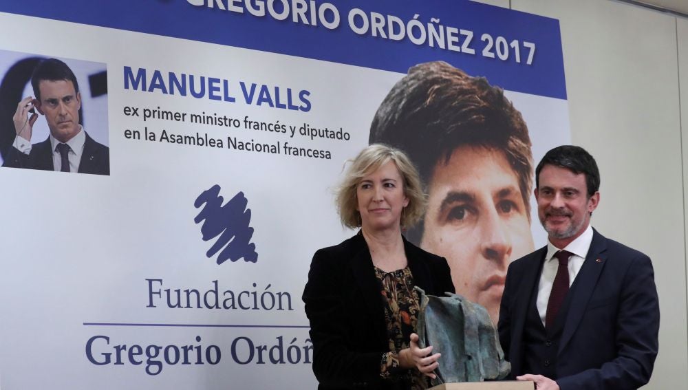 El exprimer ministro de Francia Manuel Valls recibe el Premio Gregorio Ordóñez
