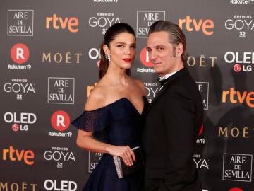 Una de las parejas más bonitas de la noche Juana Acosta y Ernesto Alterio Una de las parejas más bonitas de la noche Juana Acosta y Ernesto Alterio