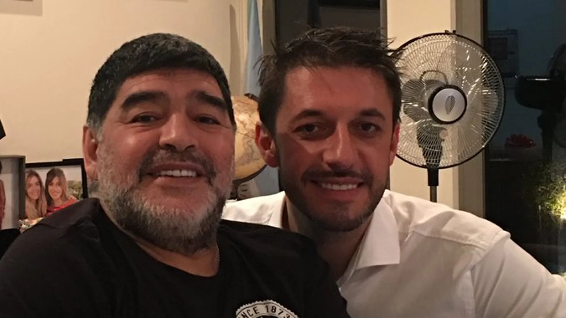 Maradona, con su abogado Maradona, con su abogado