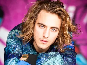 Manel Navarro Manel Navarro