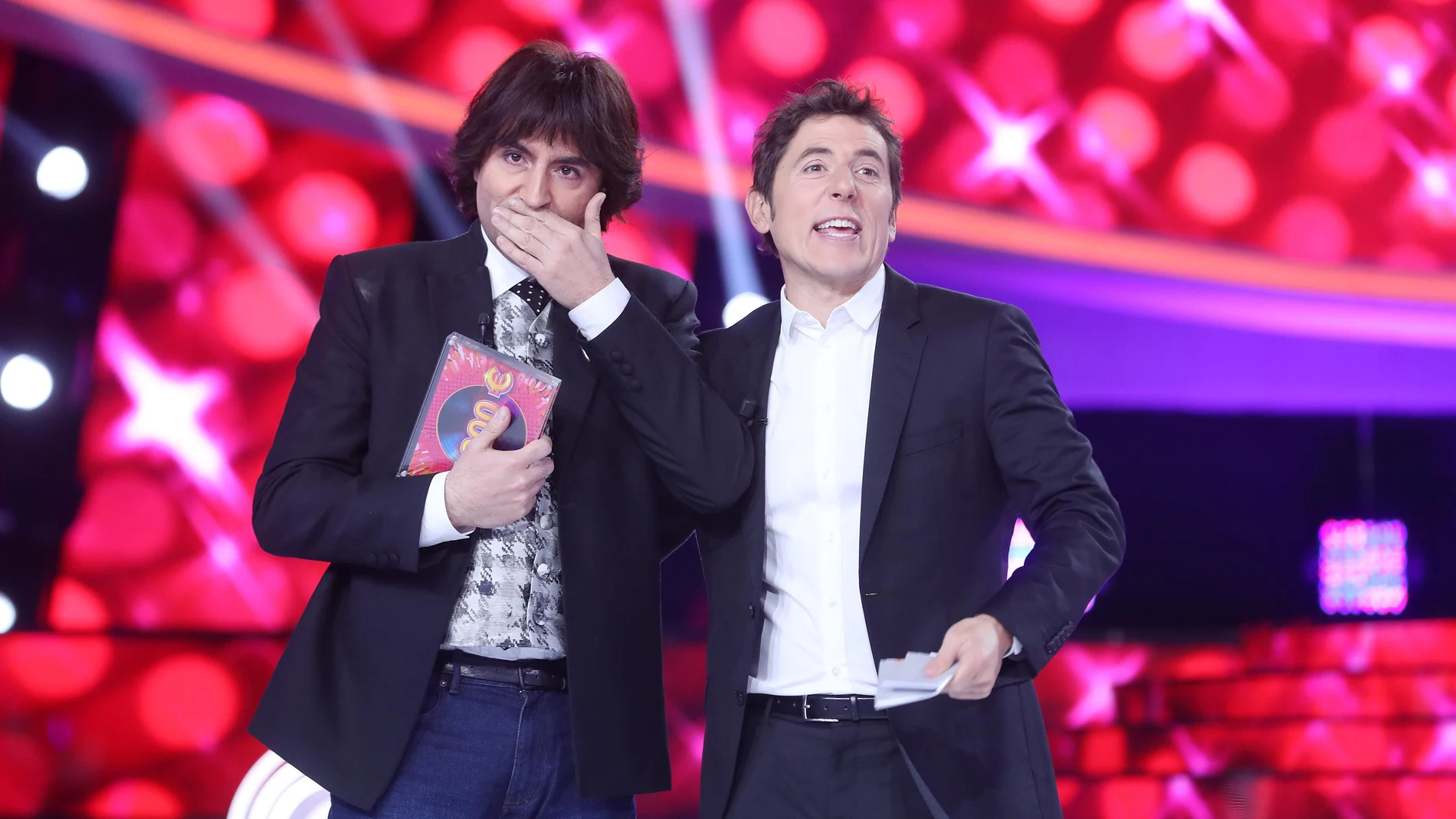  Raúl Pérez, muy emocionado, se hace con el triunfo en el ‘Especial Eurovisión’ de ‘Tu cara me suena’
