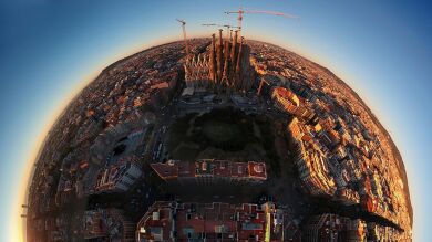 Barcelona, fotografiada desde el aire en 360 grados