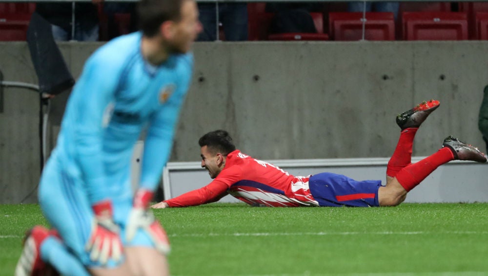 Correa celebra un gol con el Atlético