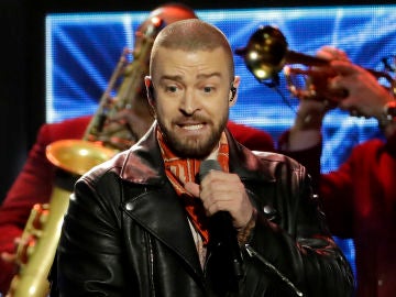Justin Timberlake durante su actuación en la Super Bowl 2018