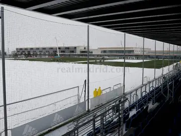 Un campo en Valdebebas cubierto por la nieve Un campo en Valdebebas cubierto por la nieve