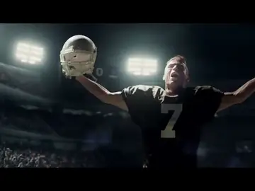 Cristiano Ronaldo se pasa al fútbol americano en este spot de la Super Bowl Cristiano Ronaldo se pasa al fútbol americano en este spot de la Super Bowl