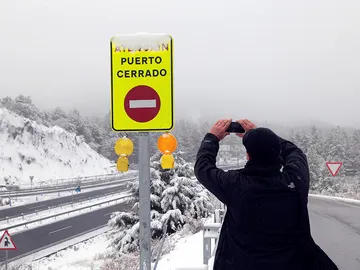 Señal que indica que el puerto está cerrado Señal que indica que el puerto está cerrado