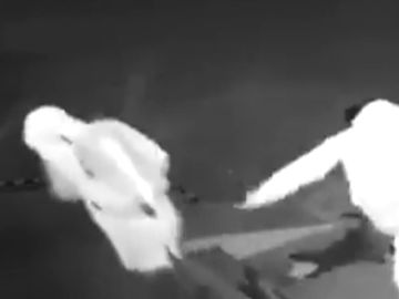 Un ladrón acaba noqueando a su copinche al lanzarle un ladrillo a la cabeza Un ladrón acaba noqueando a su copinche al lanzarle un ladrillo a la cabeza