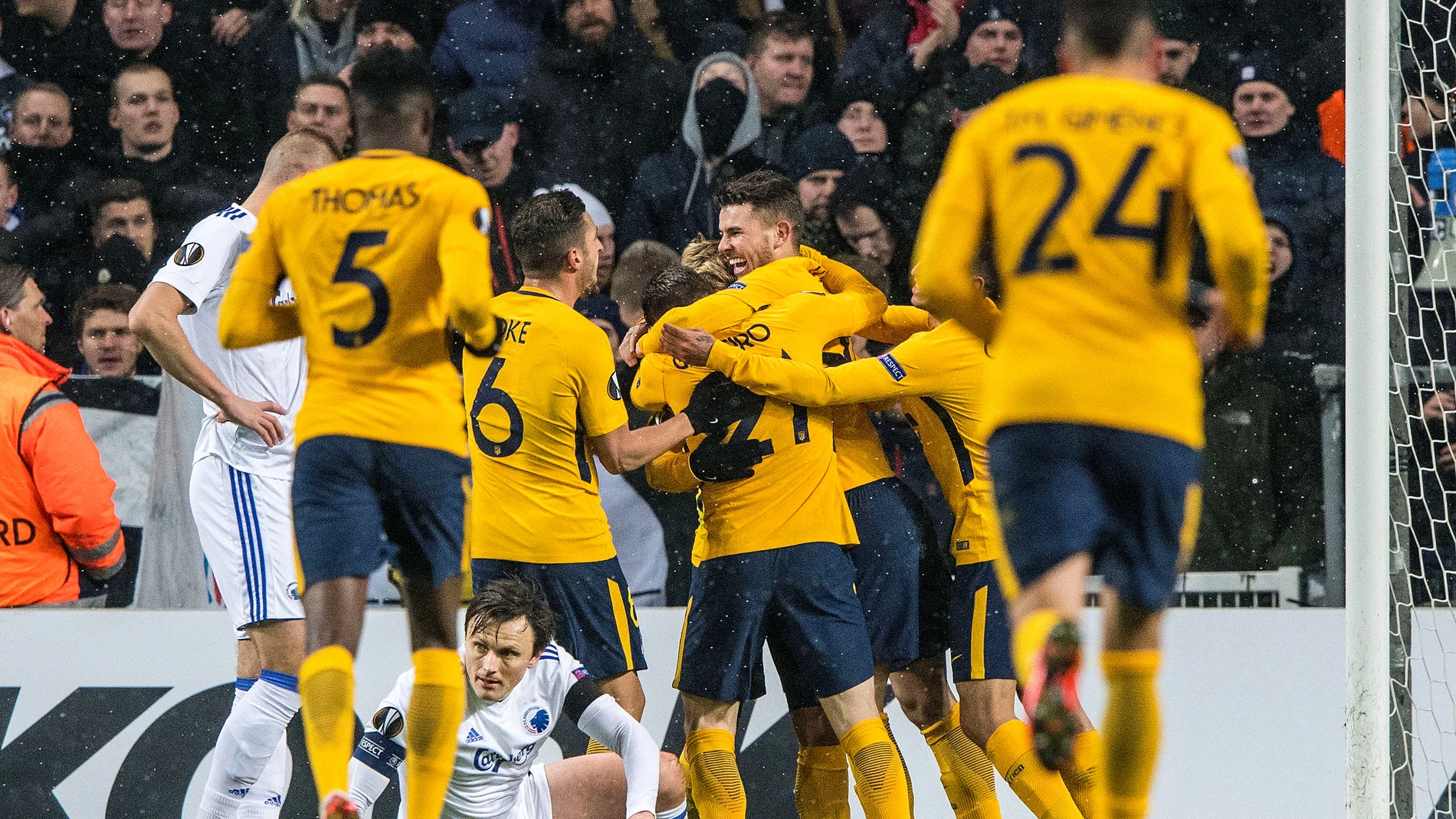 Los jugadores del Atlético celebran un gol ante el Copenhague Los jugadores del Atlético celebran un gol ante el Copenhague