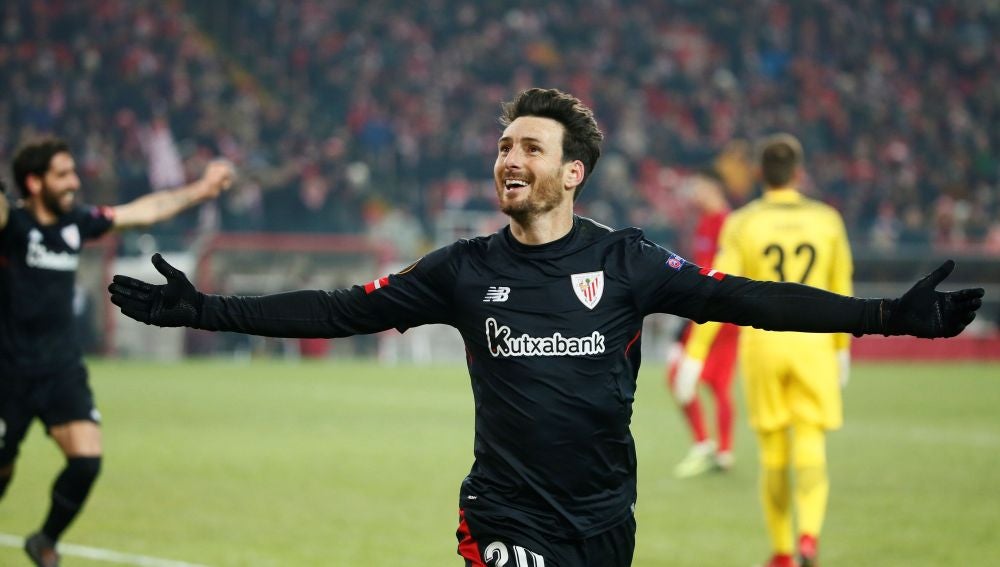 Aduriz celebra un gol ante el Spartak de Moscú