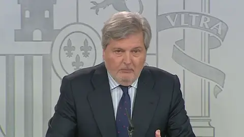 El Gobierno garantizará a los padres el derecho a elegir el castellano como lengua vehicular en centros de Cataluña El Gobierno garantizará a los padres el derecho a elegir el castellano como lengua vehicular en centros de Cataluña