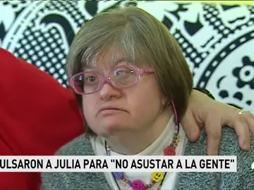 Expulsan de un evento a una mujer con síndrome de Down para "no asustar" a los asistentes Expulsan de un evento a una mujer con síndrome de Down para "no asustar" a los asistentes