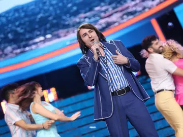 Raúl Pérez se declara como Nino Bravo entonando 'Contigo soy feliz' Raúl Pérez se declara como Nino Bravo entonando 'Contigo soy feliz'