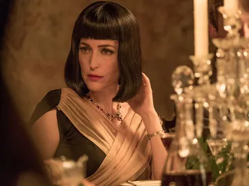 Gillian Anderson en 'La casa torcida' Gillian Anderson en 'La casa torcida'